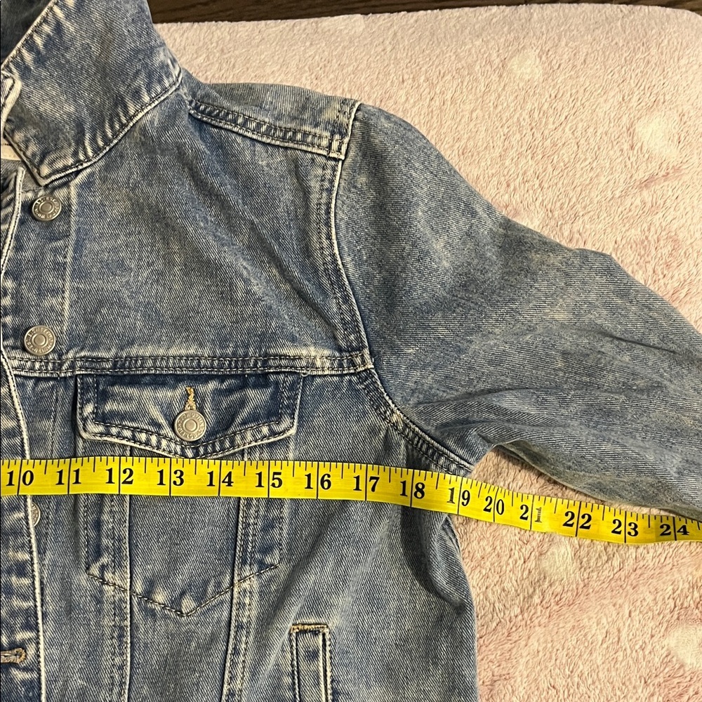 Light Blue Jean Jacket - Picture 4 of 7
